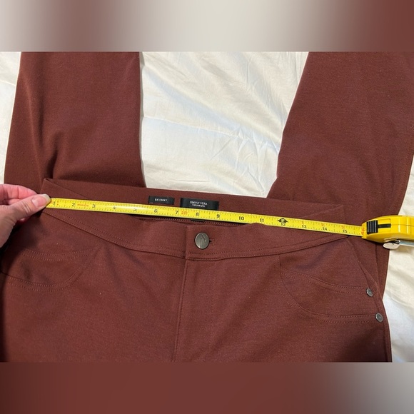 Simply Vera sz M stretch skinny pull on jeggings in rust, burgundy color - Picture 4 of 9